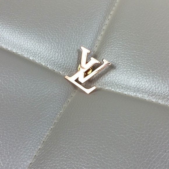 Louis Vuitton rose gold pin counter staff - - Picture 4 of 6